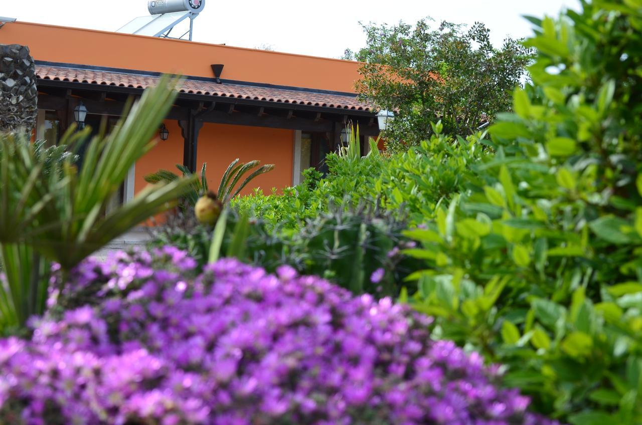 Relais La Giara Guest House Manduria Exterior foto
